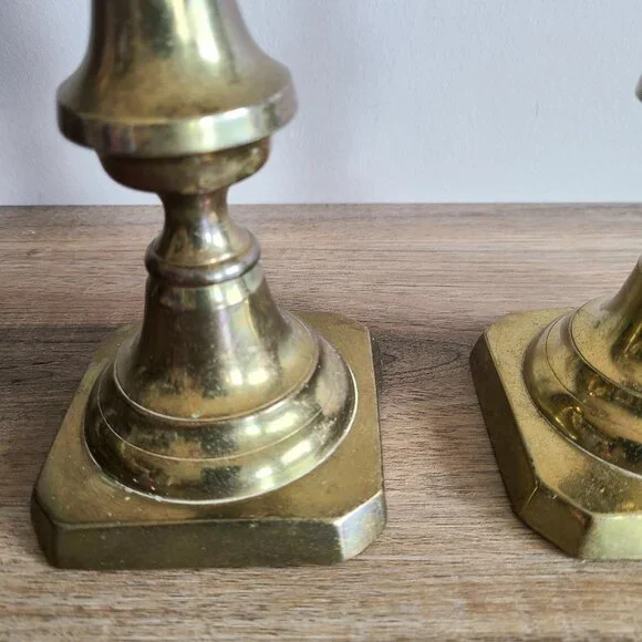 Set of 2 vintage brass candleholders. - Picture 2 of 5